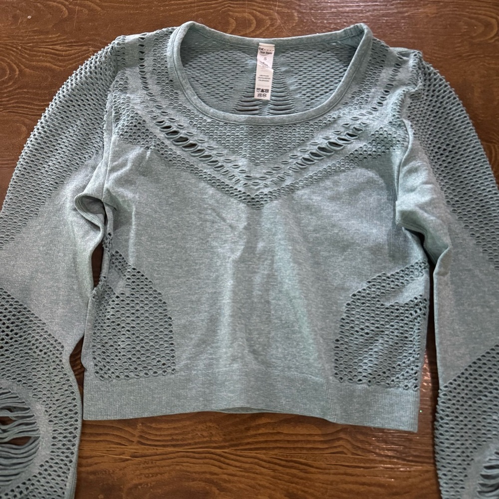 Alo Yoga Siren Long Sleeve Crop Top - Teal